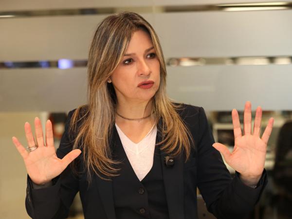 'Petro is turning the economy into a time bomb': Vicky Dávila
