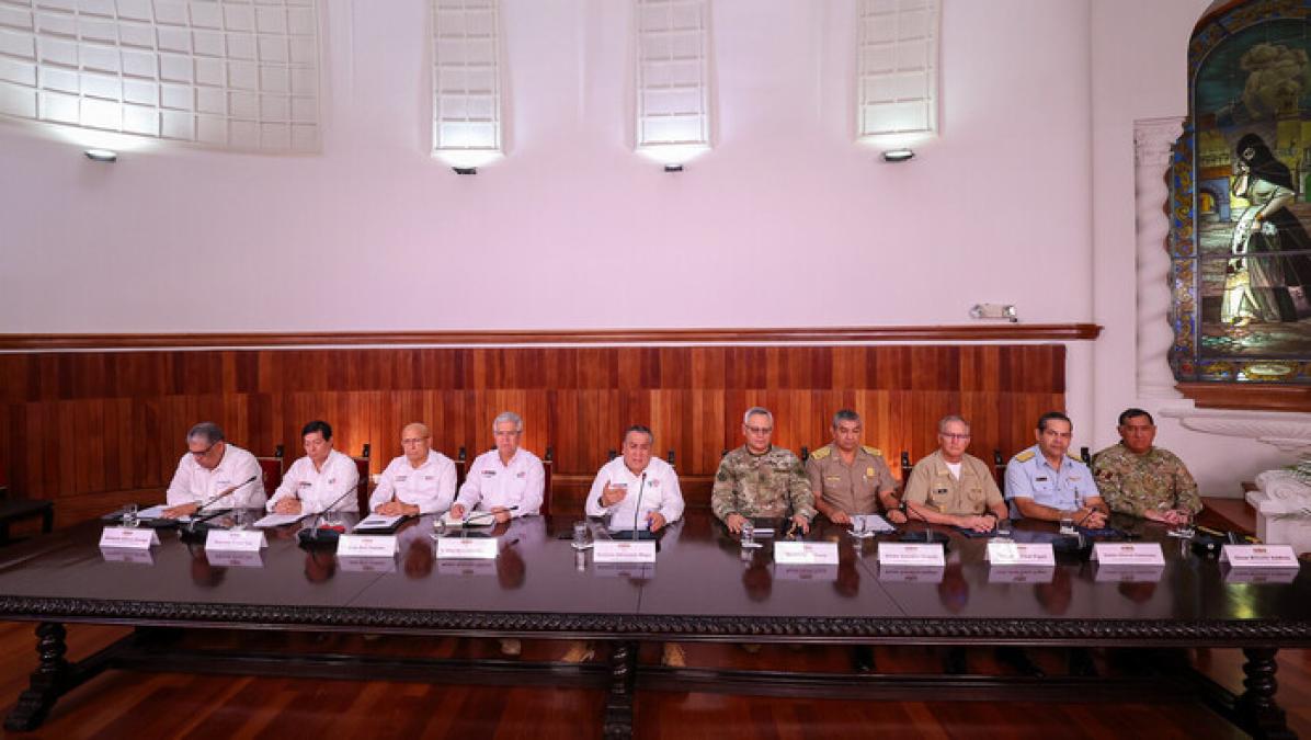 Premier Adrianzén: "The Executive will promulgate law that empowers Serenos to use electrocho guns"