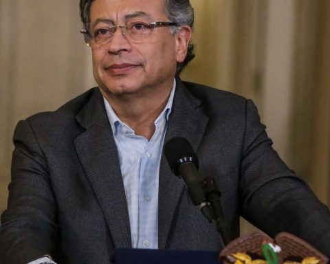 President Gustavo Petro responds to the ex -chancellor Álvaro Leyva