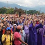 President Maduro greets Catholic parishioners