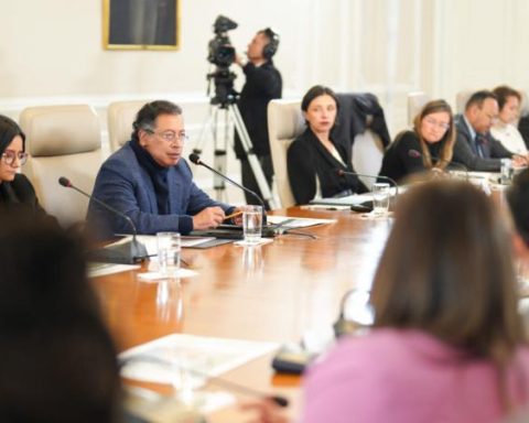 President Petro believes that the United States government withdrew the visa