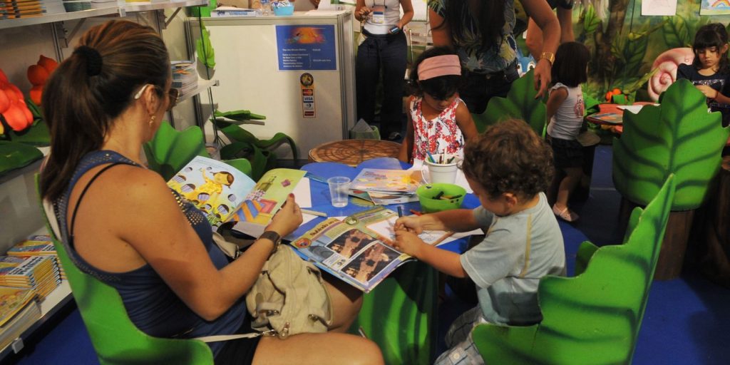 Project there comes school will serve 13 thousand students from the public network in Rio