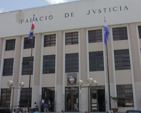 Fiscalía entrega pertenencias de víctimas tragedia Jet Set