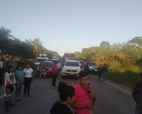 Pueblo Ayoreo announces road block for Thursday 24
