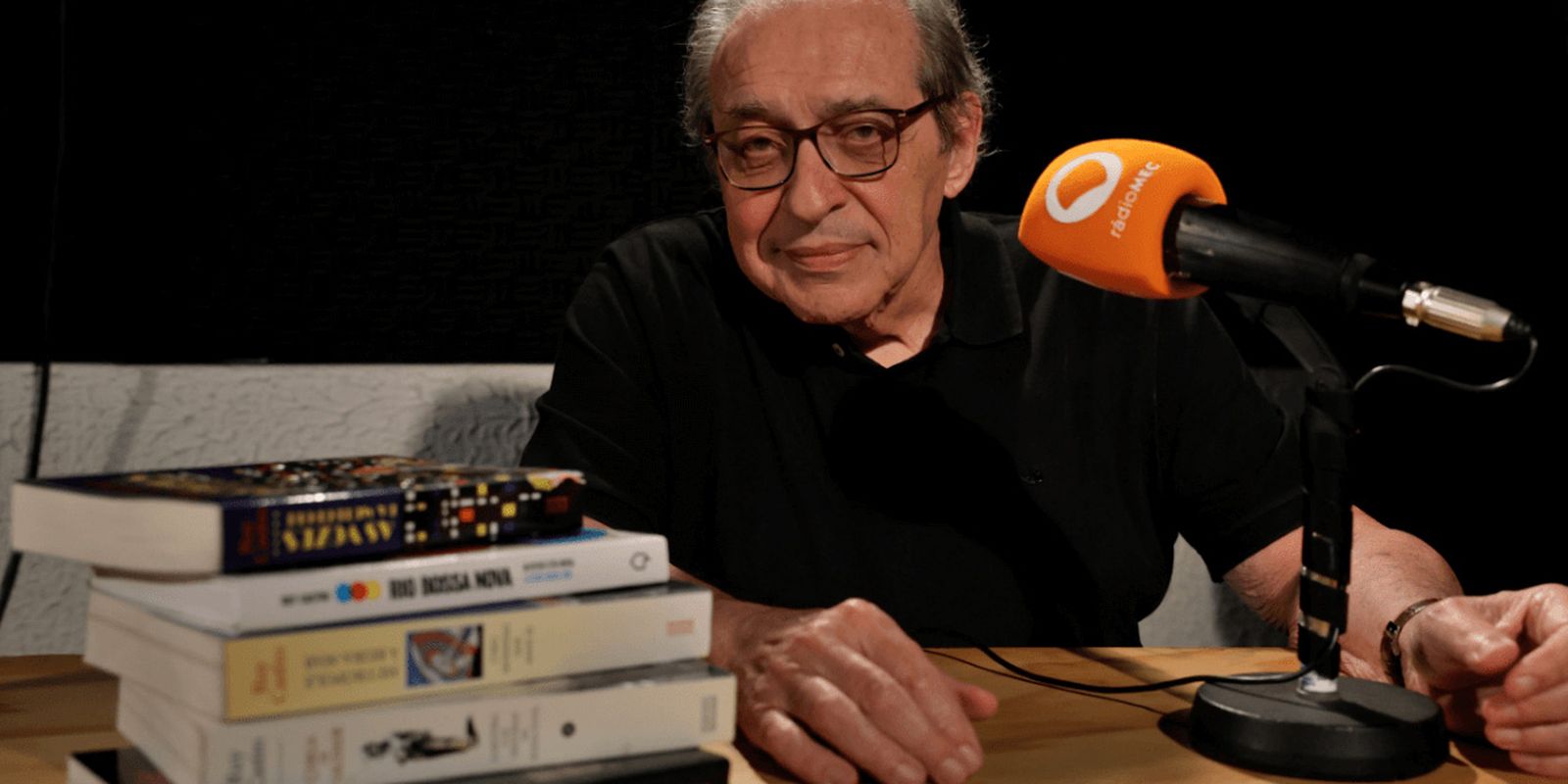 Radio Mec debuts original series by Ruy Castro on Boleros and Tangos