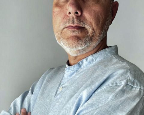 Radio Program Veinds Sambas to understand Brazil