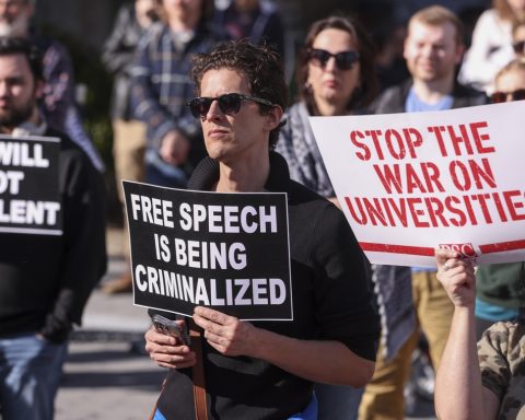 Rectors of 200 American universities accuse the government of "unprecedented political interference"