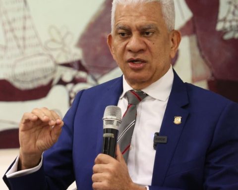 Ricardo de los Santos destaca la importancia de la supervisión en eventos masivos