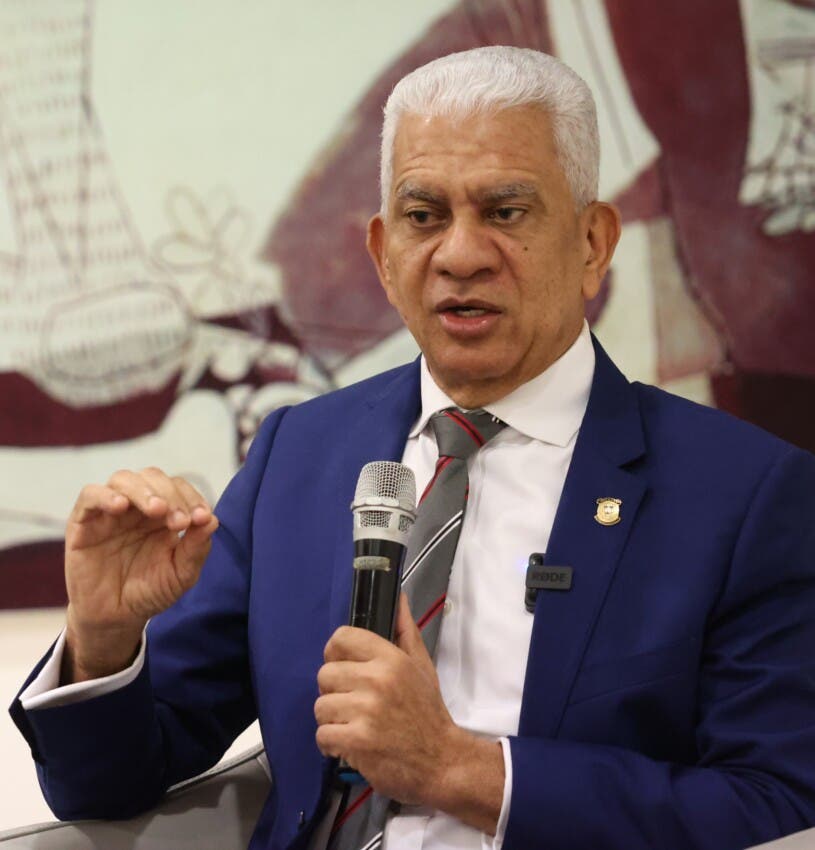 Ricardo de los Santos destaca la importancia de la supervisión en eventos masivos