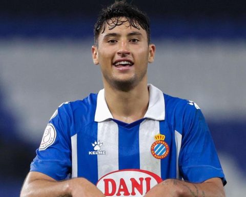 River Plate asks Alejo Veliz