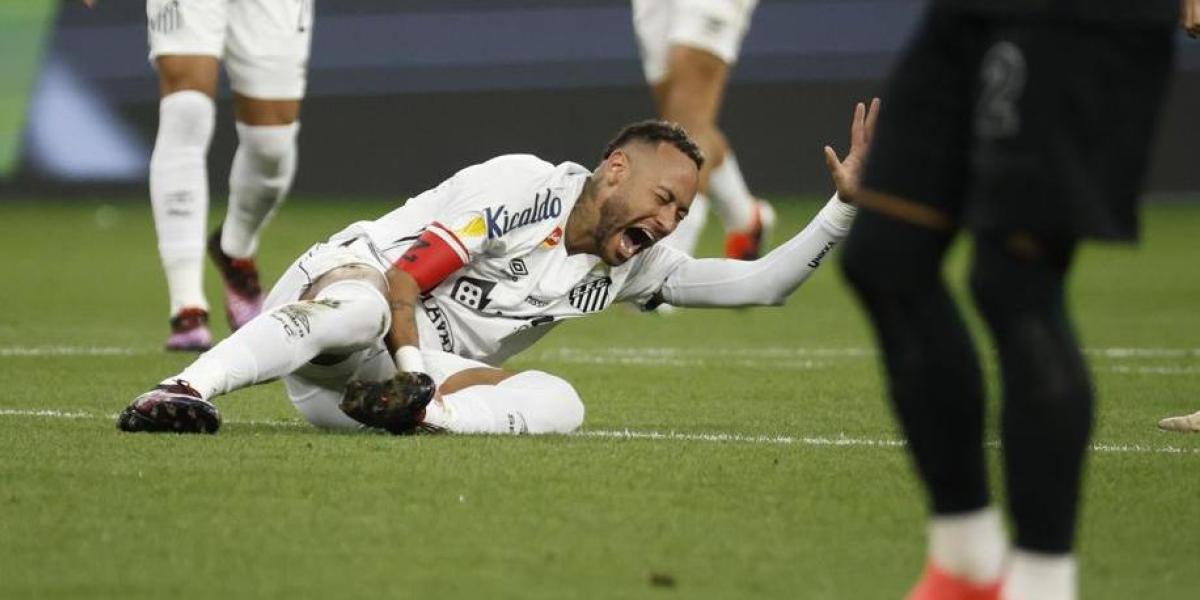 Santos designs a specific plan to avoid new injuries to Neymar