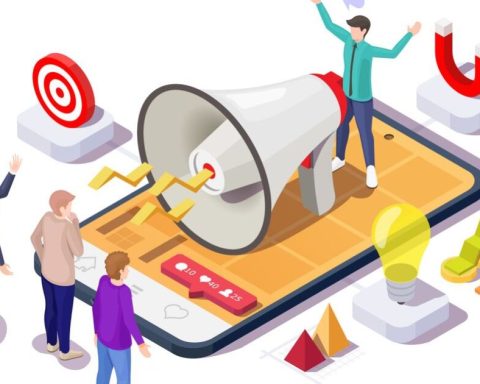 Social networks and their impact on the maximization of rights