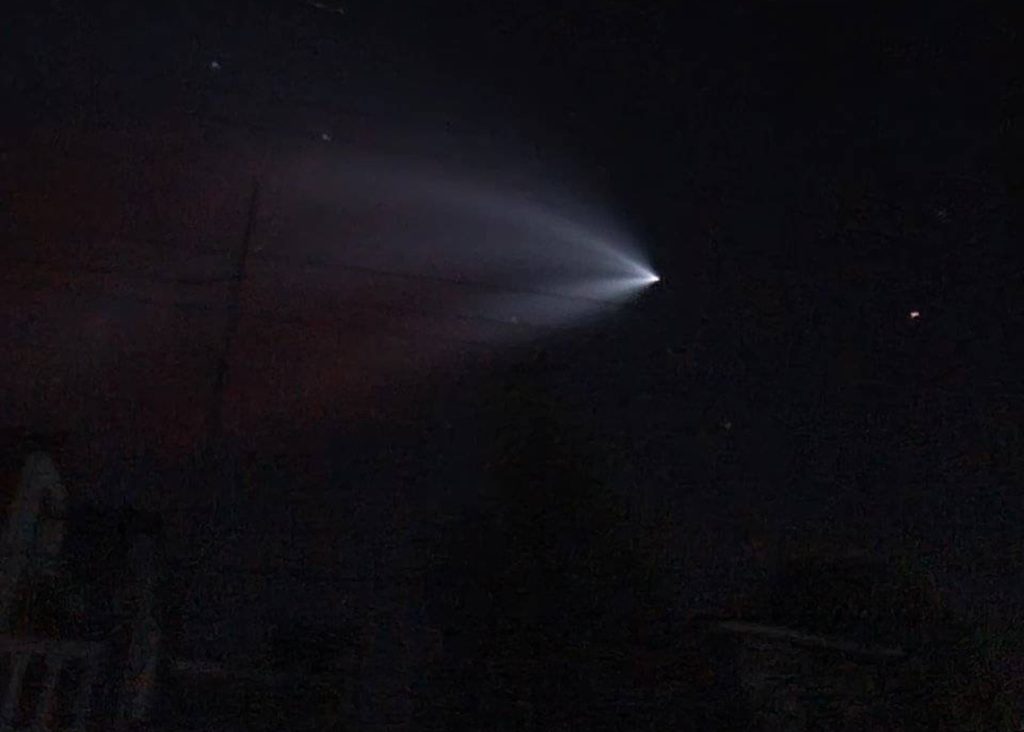 Spacex rocket illuminates the night of a Cuba mostly in blackout