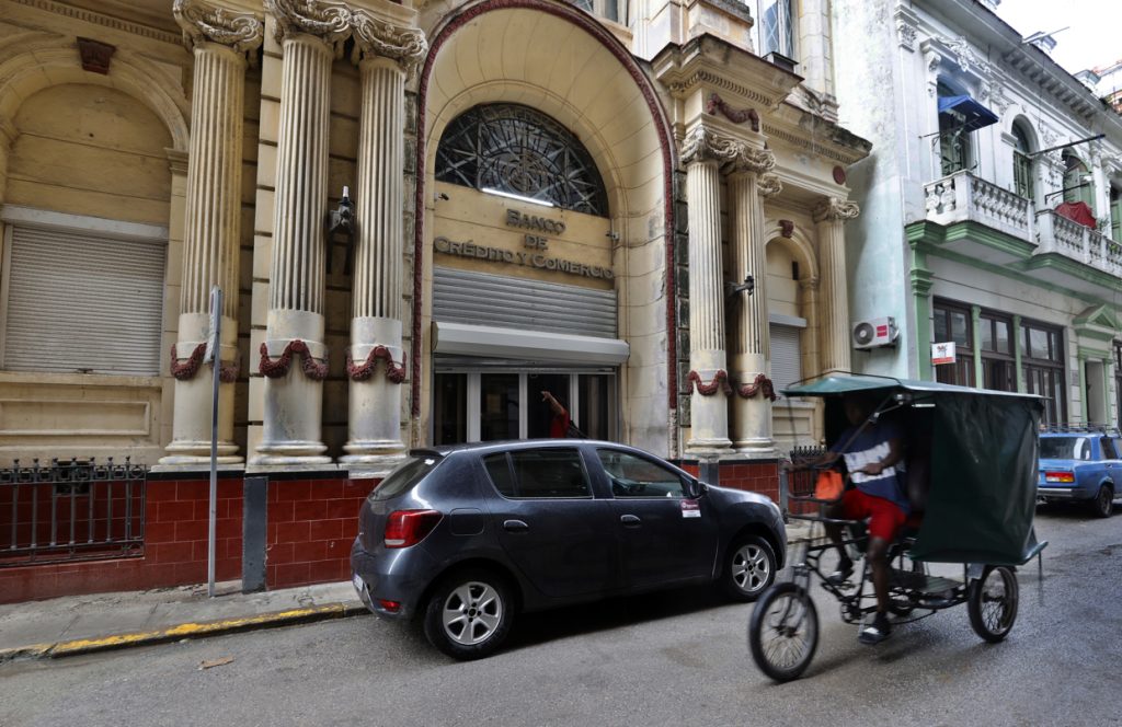 Spanish companies in Cuba pending the possible foreign exchange block