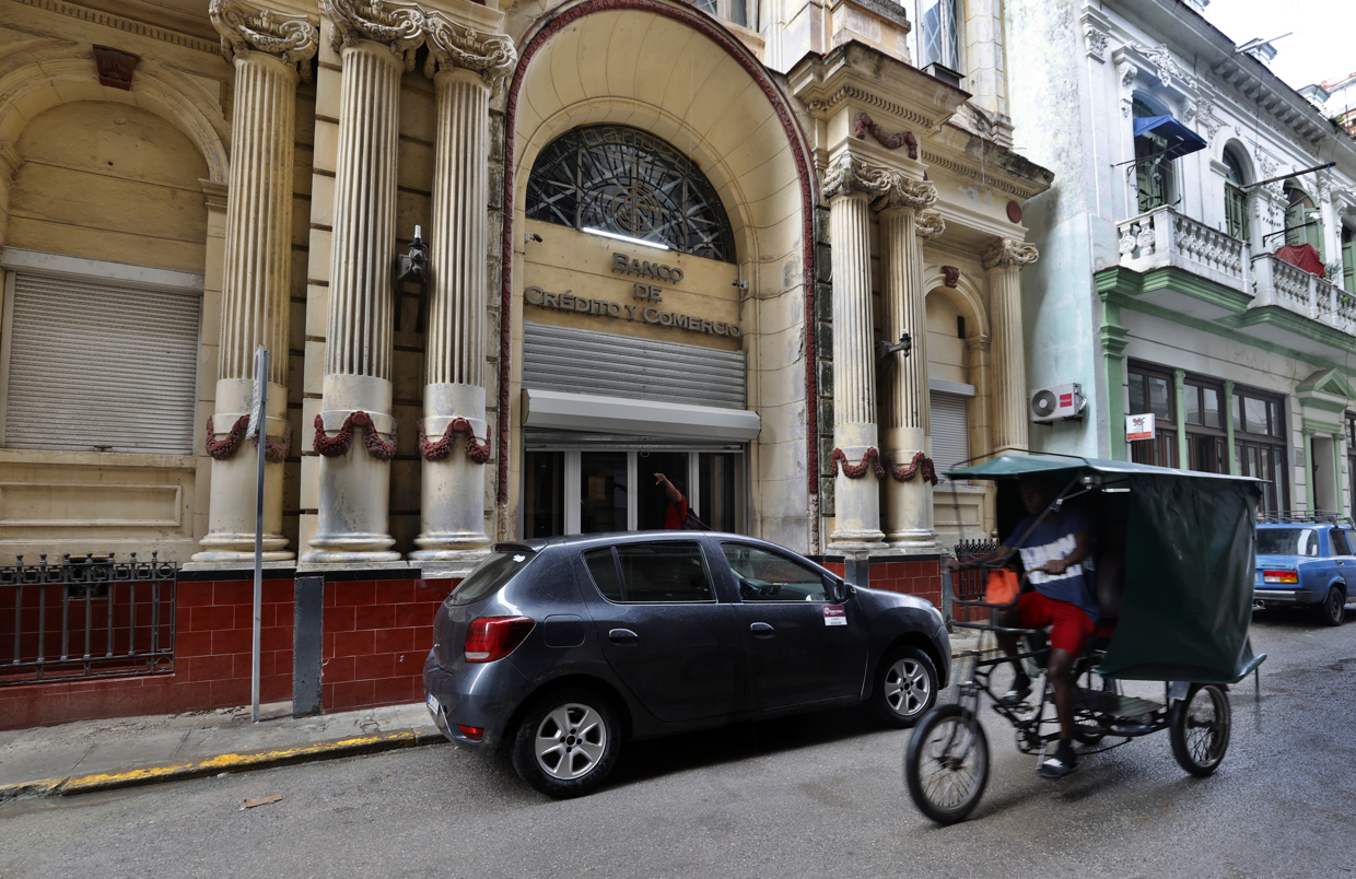 Spanish companies in Cuba pending the possible foreign exchange block