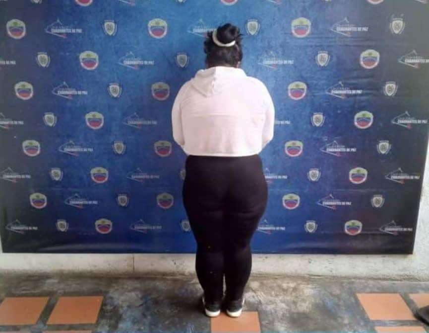 Stop woman who asked for money using false photographs of a girl