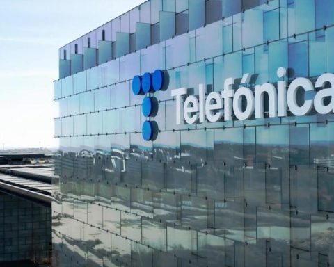 Telefónica Hispanoamérica sells telephone from Peru to Integra Tec per s/3.7 million