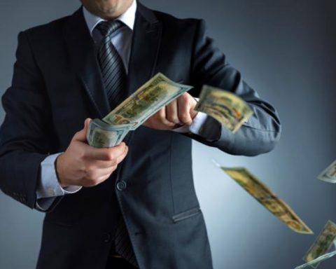 The 5 phrases that you must say daily to program your brain as rich, according to AI