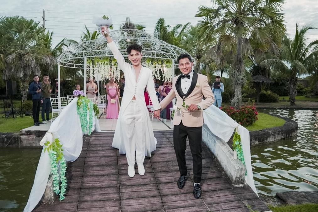 The "Bolivian Barbie" descends from a helicopter for her dream wedding