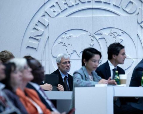The IMF anticipates economic contraction for Mexico in 2025 by impact of tariffs