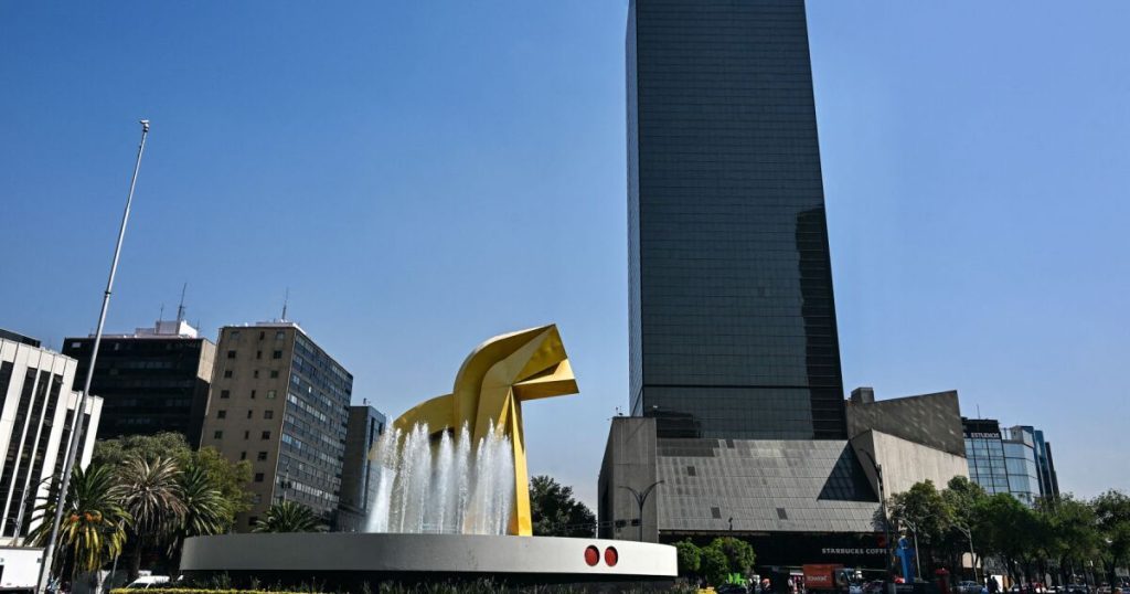 The IMF foresees a contraction of the Mexican economy in 2025