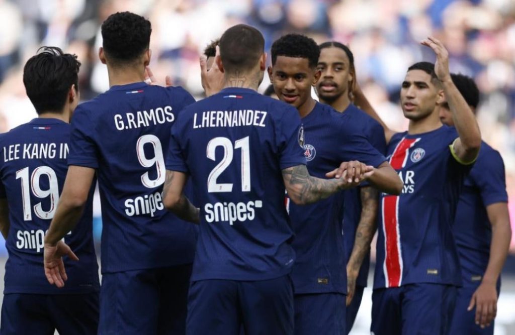 The PSG beat (2-1) with substitutes for Le Havre and is a comfortable leader in France