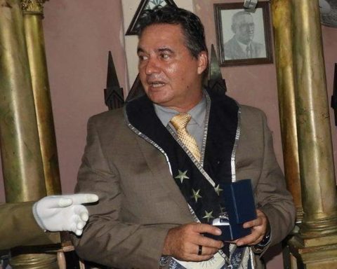 The expulsion of the writer Ángel Santiesteban opens a new crisis in Cuban Freemasonry