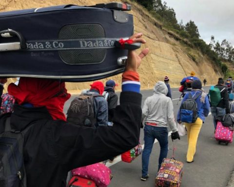 The impact of revoking oil licenses on Venezuelan migration goes out to debate