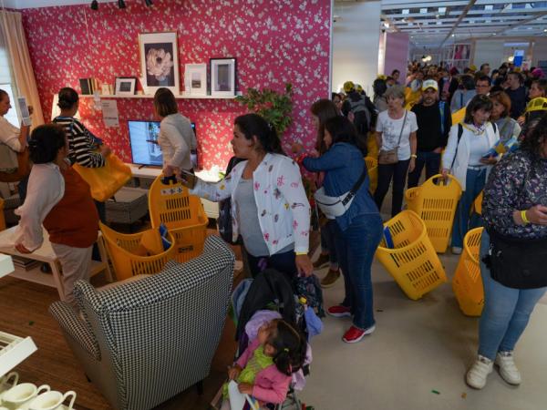 The surprising bouncing of household spending in March: will inflation impact?