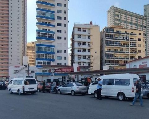 The tangana, trench of the dissatisfied with the distribution of low gasoline in Cuba