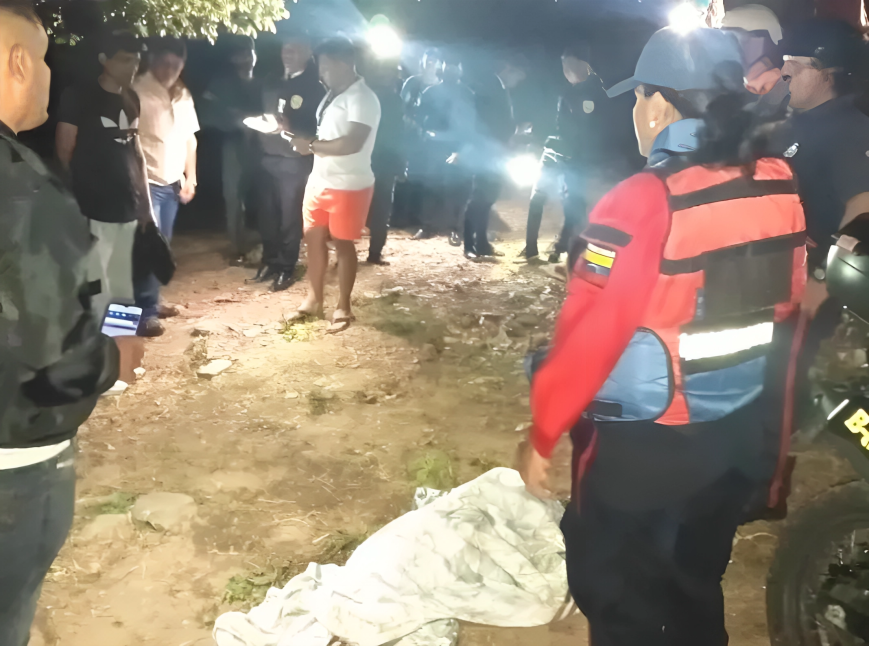 They add four people dead by drowning during Holy Week