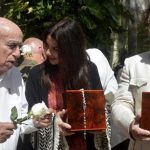 They bury Max Lesnik, the voice of the regime in Miami, in the private cemetery of Eusebio Leal