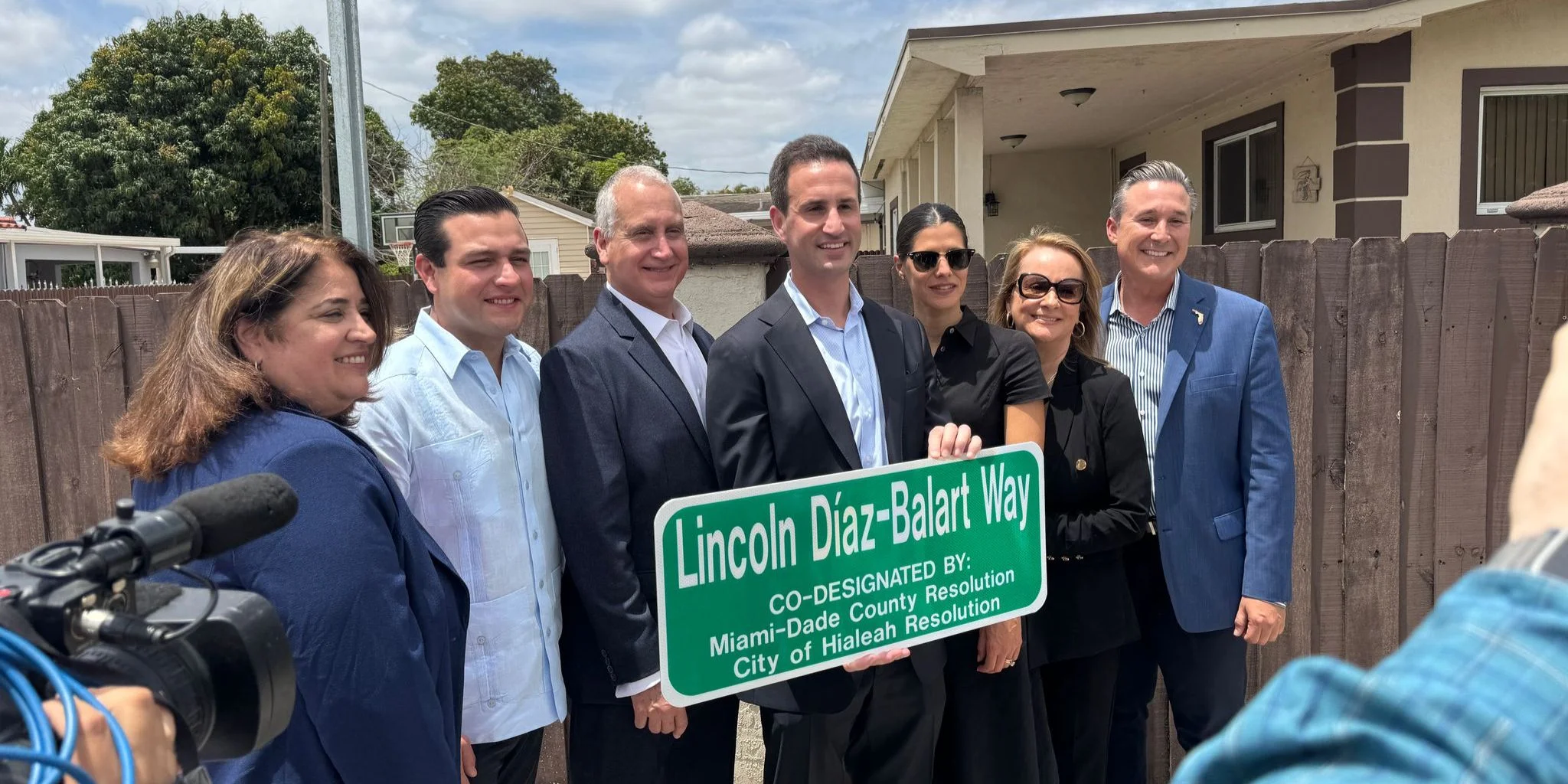 Designación de una calle de Hialeah como "Lincoln Díaz-Balart Way"