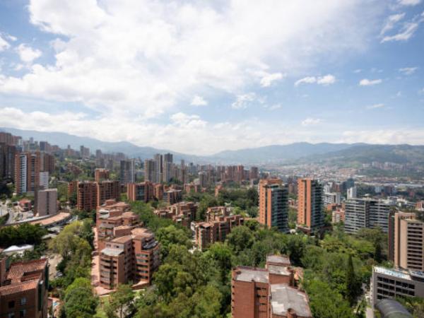 Tourism in Medellín grew 23% in 2024 and the goal is that visitors stay more