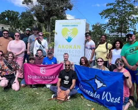 Estudiantes de los colegios comunitarios Minnesota West y Normandale en Cuba, en marzo pasado