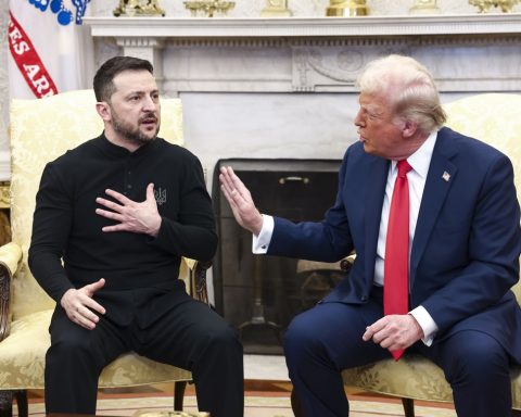 Trump and Zelenski face again, while Russia attacks kyiv strongly