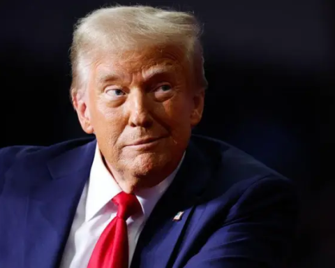 Pese orden de juez, Trump arrecia las deportaciones