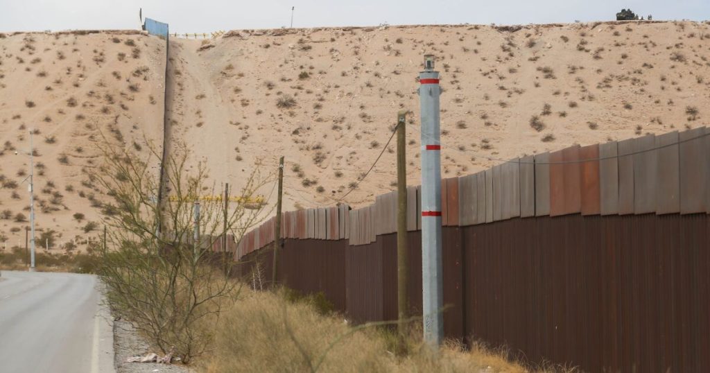 Trump's return persuades migrants, but not those of Mexican origin