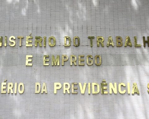 Welfare Experts Strike ends after 235 days