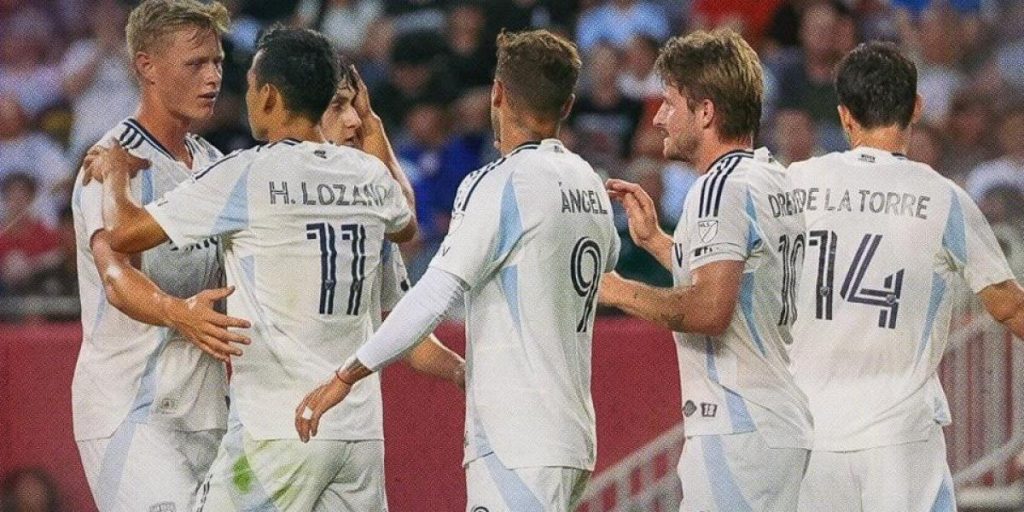 1-2: 'Chucky' Lozano shines with two assists in the victory of San Diego