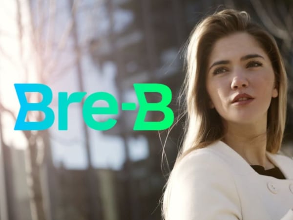 Bre -b barely starts and there are already people alerting for possible scams