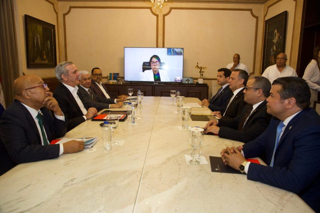 CNM celebra reunión este viernes en Palacio Nacional; acuerdan revisar reglamento vigente