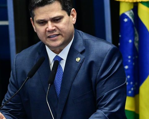 Congress does not admit interference with powers of Brazil, says Alcolumbre