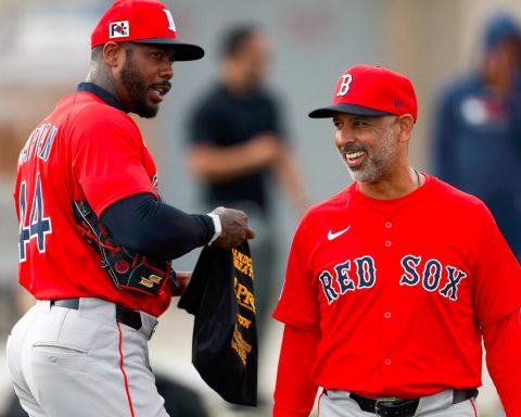 Cubans in MLB: Tranquility in Boston after Chapman's spasms