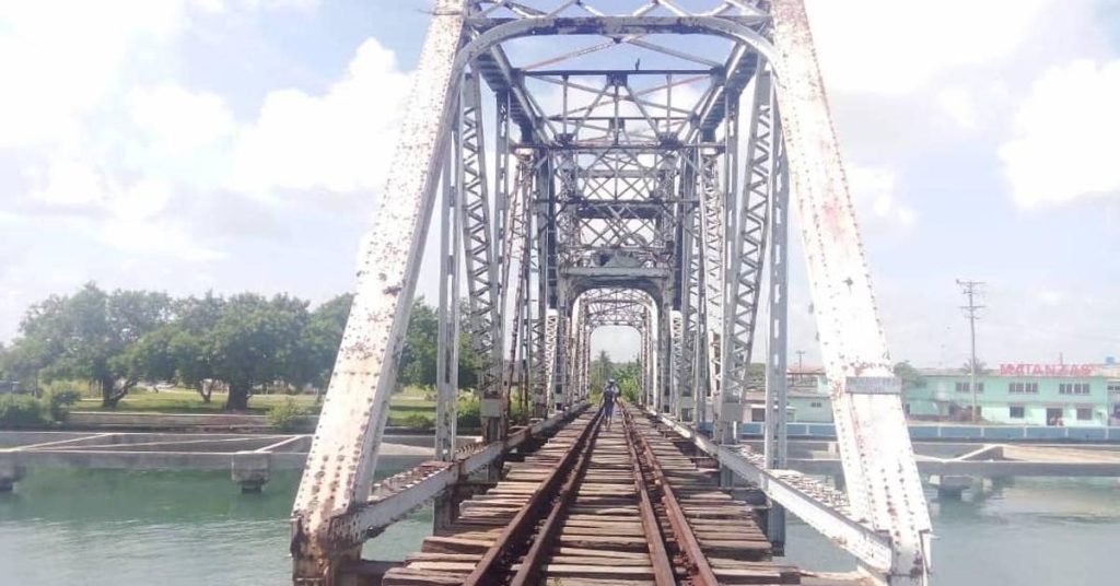 Despite the promises of the authorities, the Matanzas rotating bridge has not yet been rescued