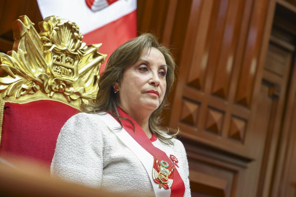 Dina Boluarte launched darts against the Prosecutor's Office in a message: "It has been taken by subaltern interests"