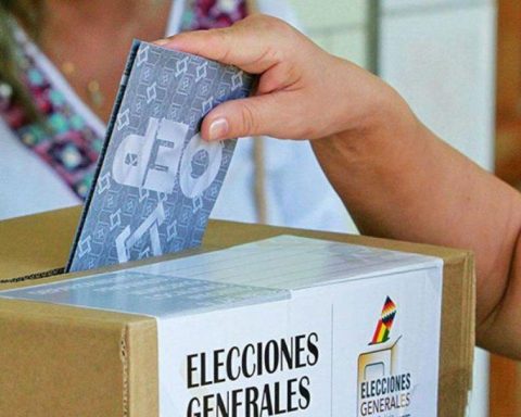 EVISTAS emulates Max Fernández who requested vote null in 1989