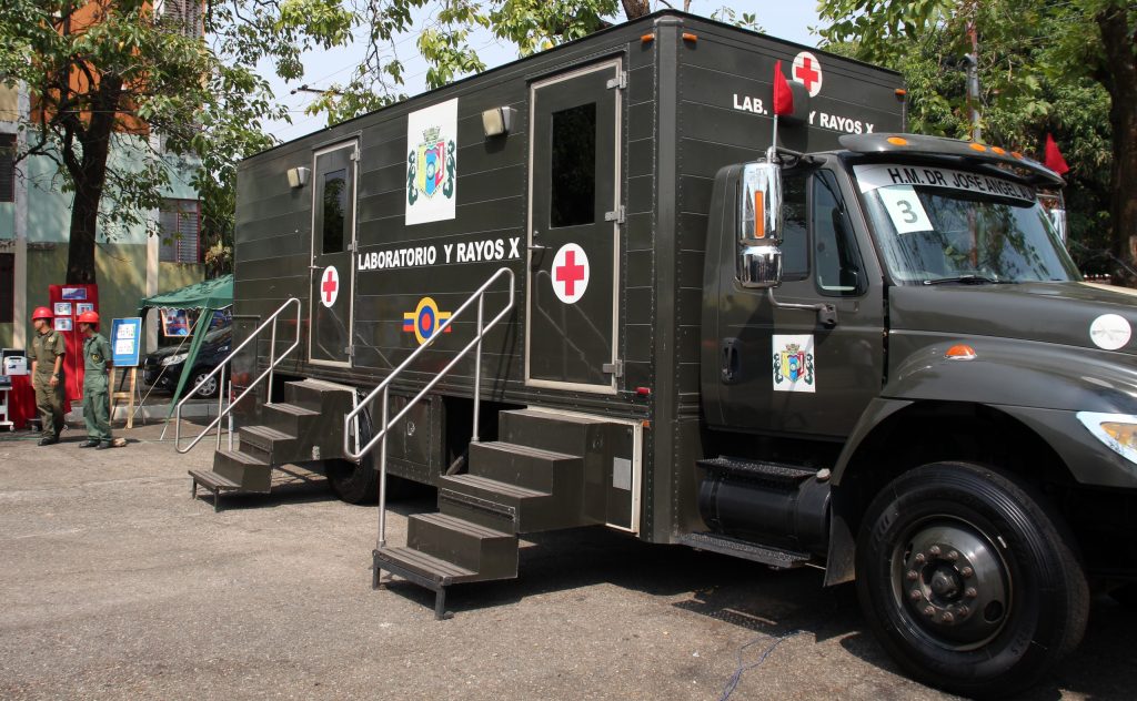 Fanb rescues survivors from the plane crash in Amazonas