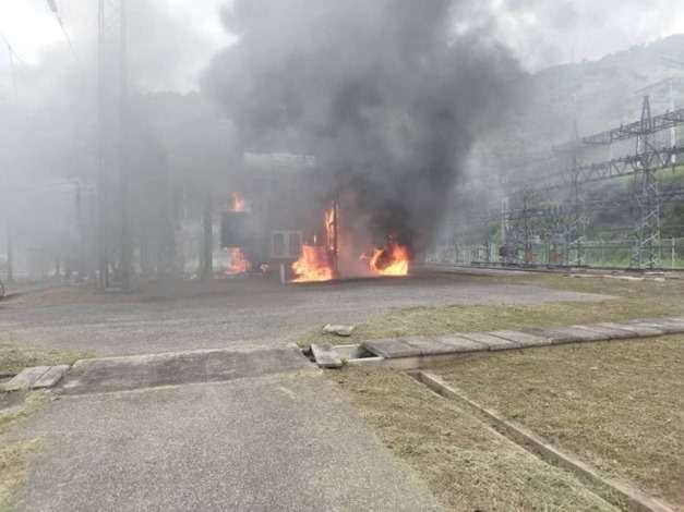 Four corpoelec workers wounded after explosion in substation El Mácaro