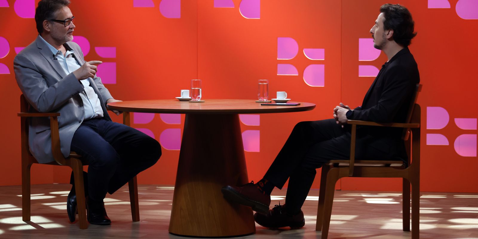 Historian debates characteristics of the far right in Dr with Demori